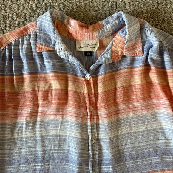 Universal Thread Target Multi-Color Button Up Top - Picture 2 of 3